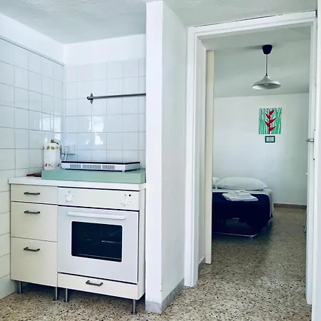 Nella Villa